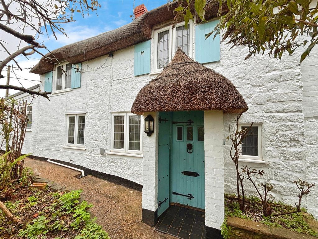 Property photo 1 of 13 Outside Front.Jpg