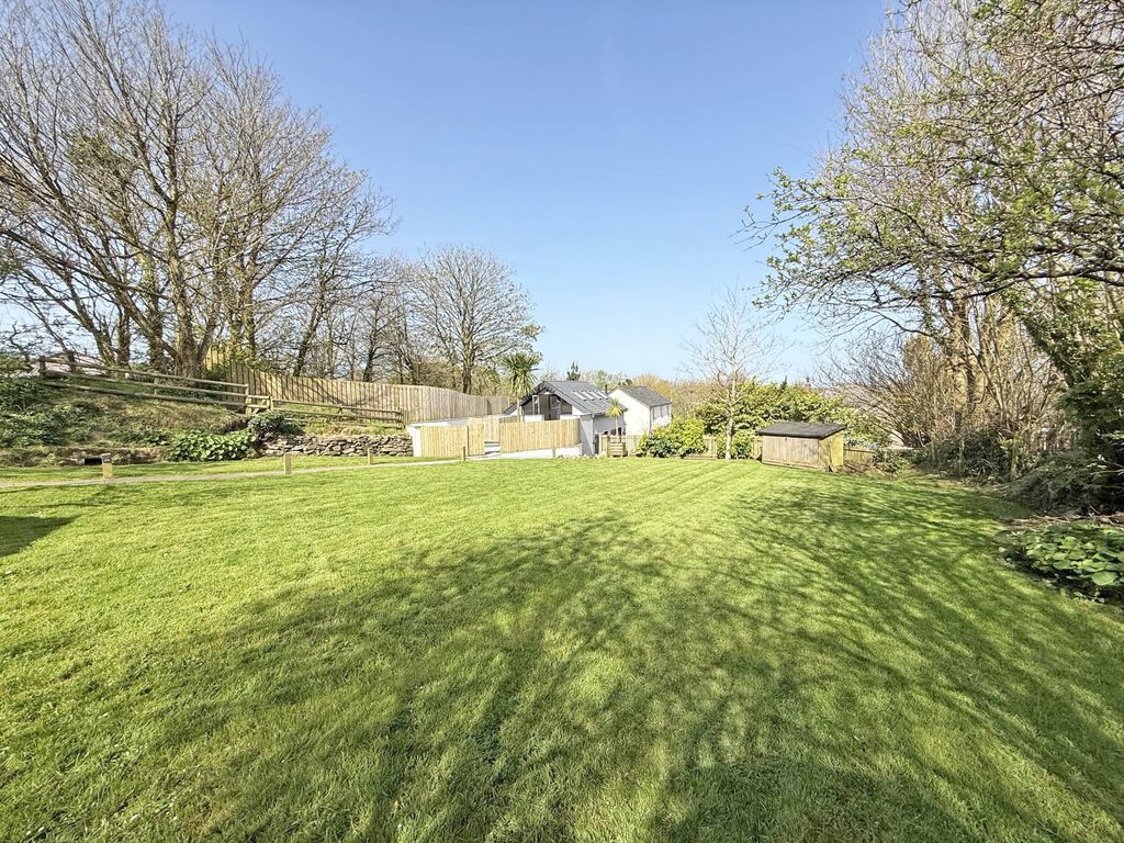 Property photo 3 of 24 Photo 3