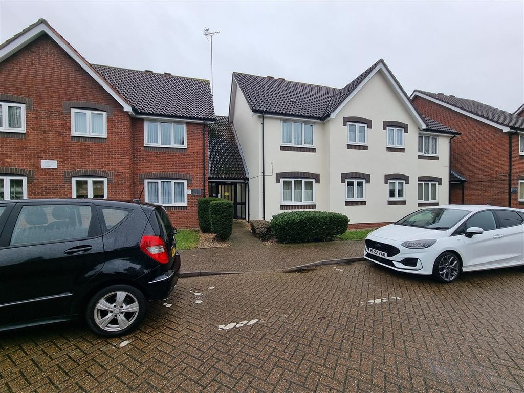 Property photo 2 of 16