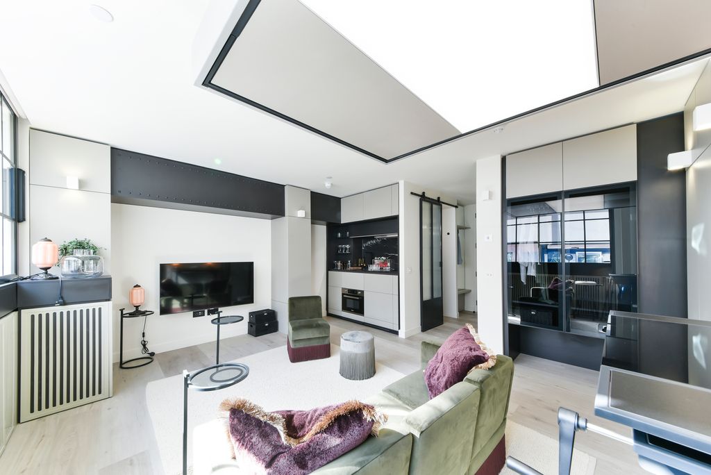 Property photo 3 of 11