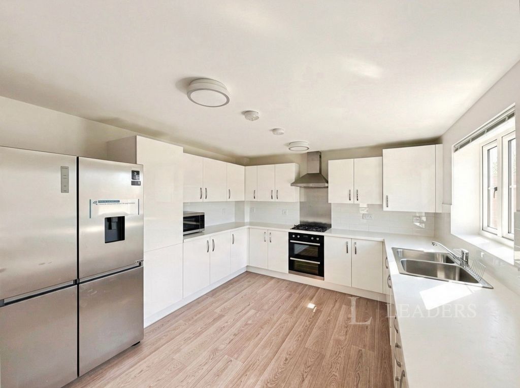 Property photo 2 of 12 Pbox-Img.Jpg