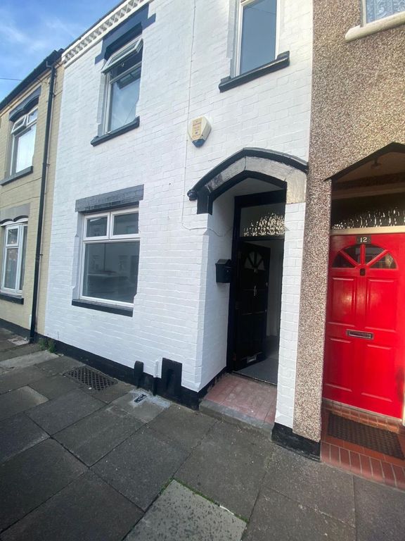 Property photo 1 of 13