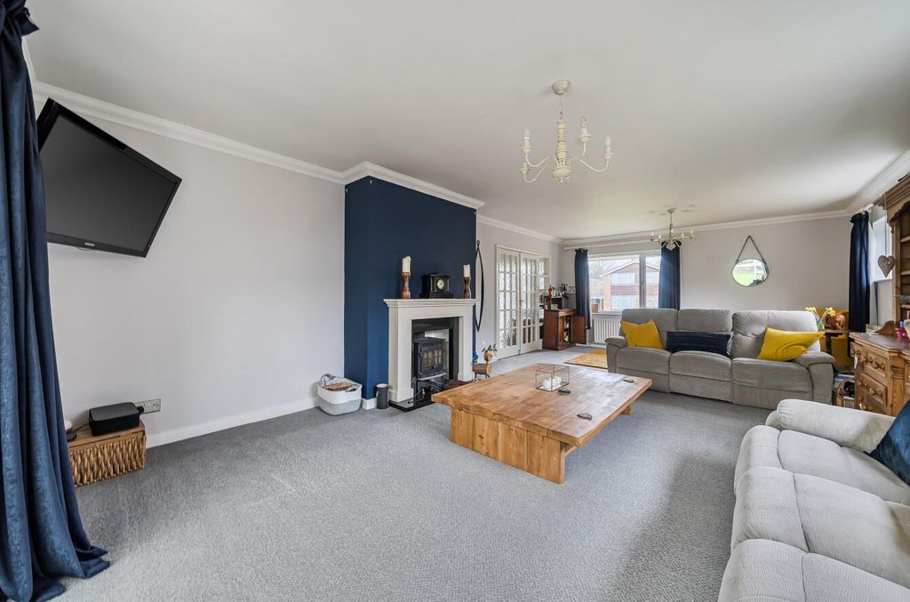 Property photo 2 of 27 1416636-1-699604Aeeb702.Jpg