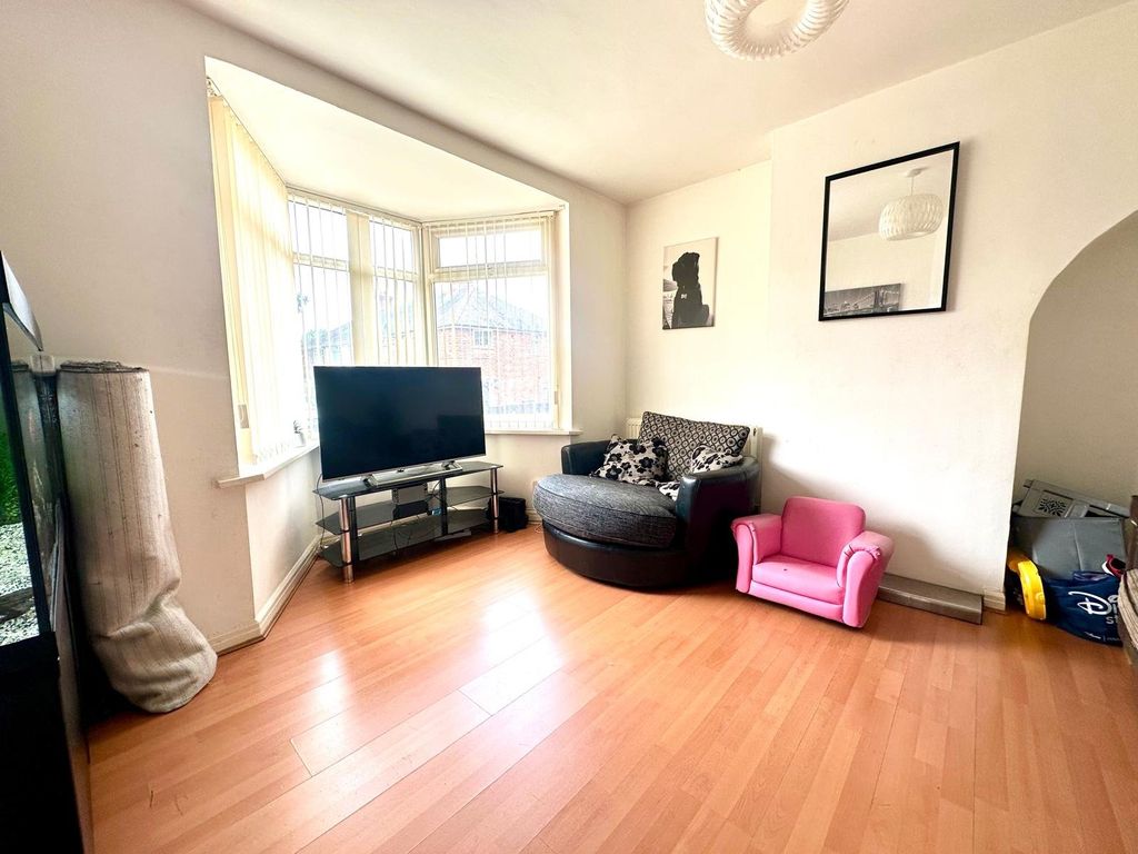 Property photo 2 of 12 Picture No. 04