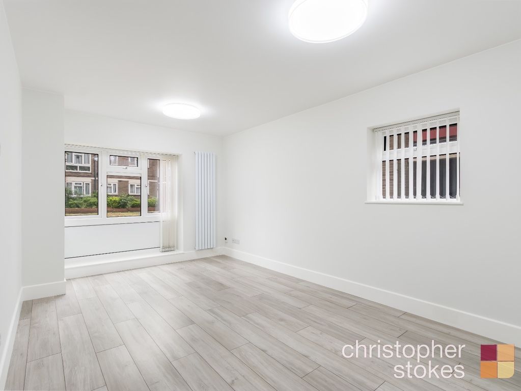 Property photo 3 of 12 4401852