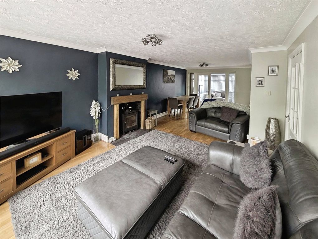 Property photo 3 of 32 Picture No. 08