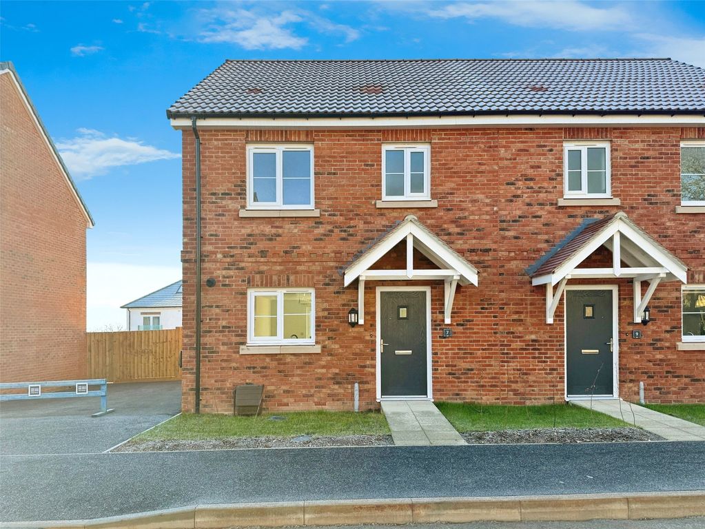 Property photo 1 of 14 Front