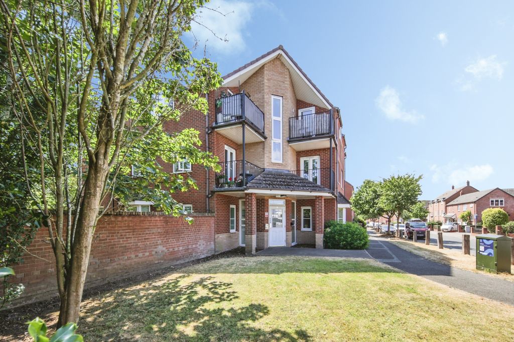 Property photo 1 of 23