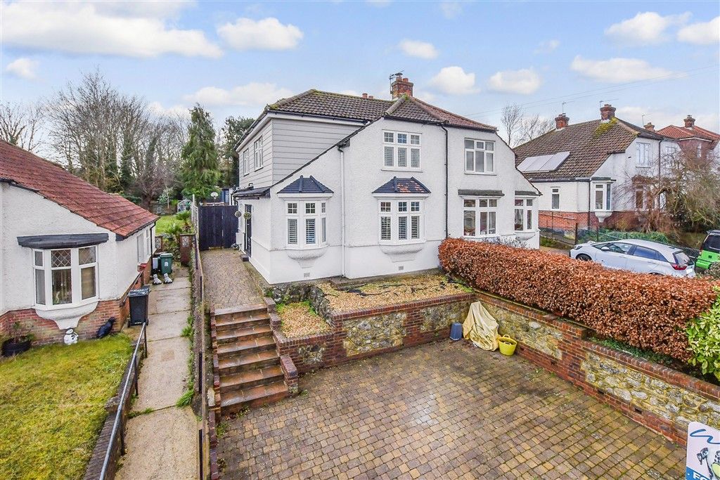 Property photo 1 of 19 External (Web)