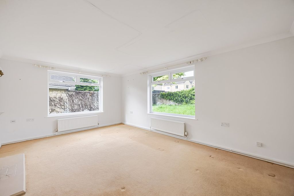 Property photo 3 of 23