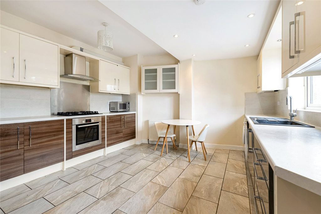 Property photo 1 of 11 Picture No. 06