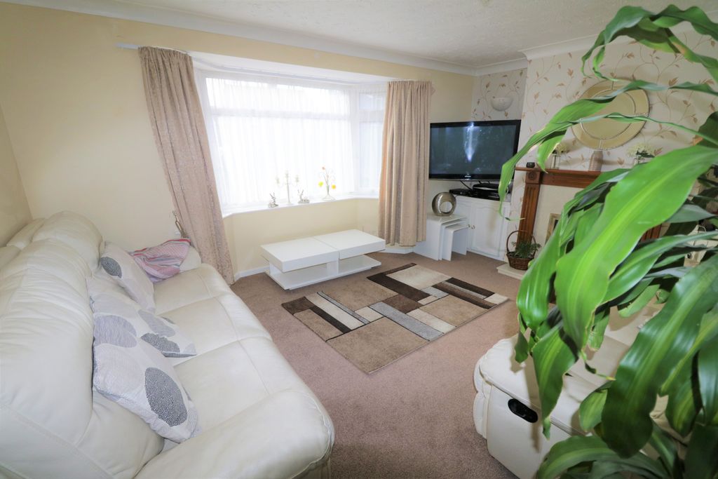 Property photo 2 of 11 Na