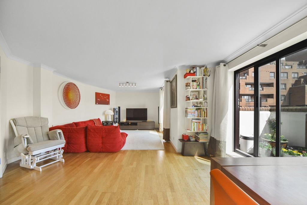Property photo 3 of 21 Free Trade Wharf