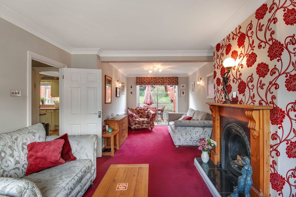 Property photo 3 of 19