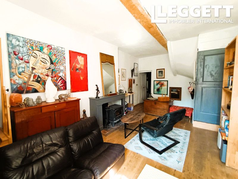 Property photo 2 of 10