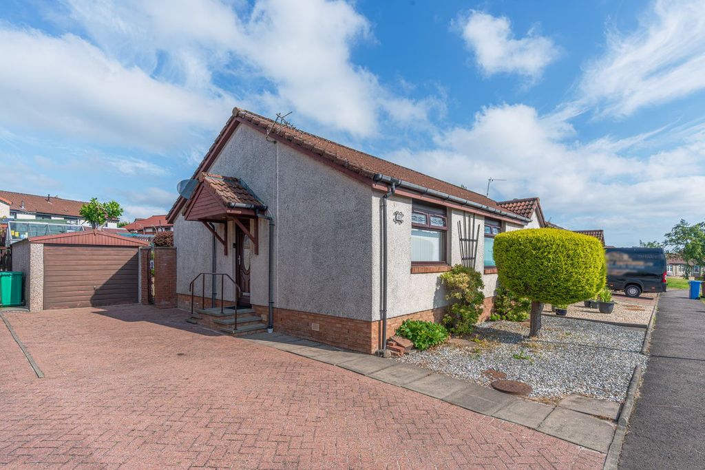 Property photo 1 of 30