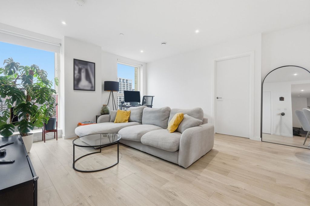 Property photo 1 of 19 Photo 1