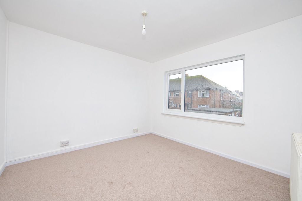 Property photo 3 of 7 Picture 3