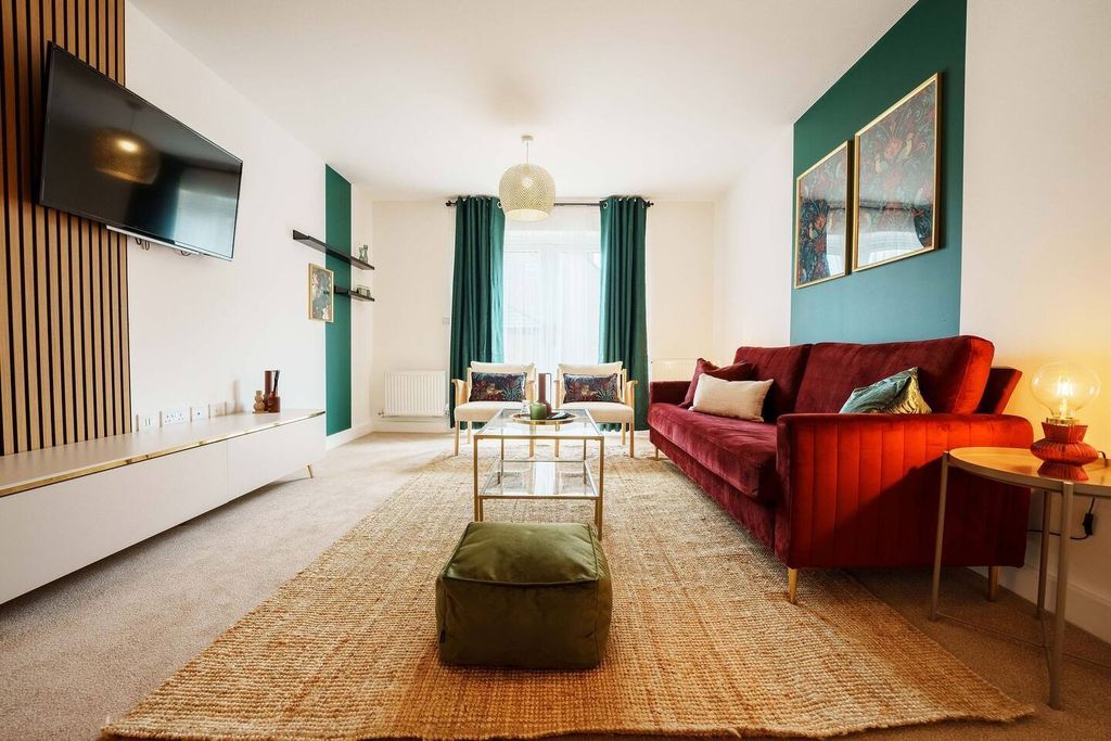 Property photo 1 of 6 3 Bed Flat To Rent Clarence Ave, London Sw4