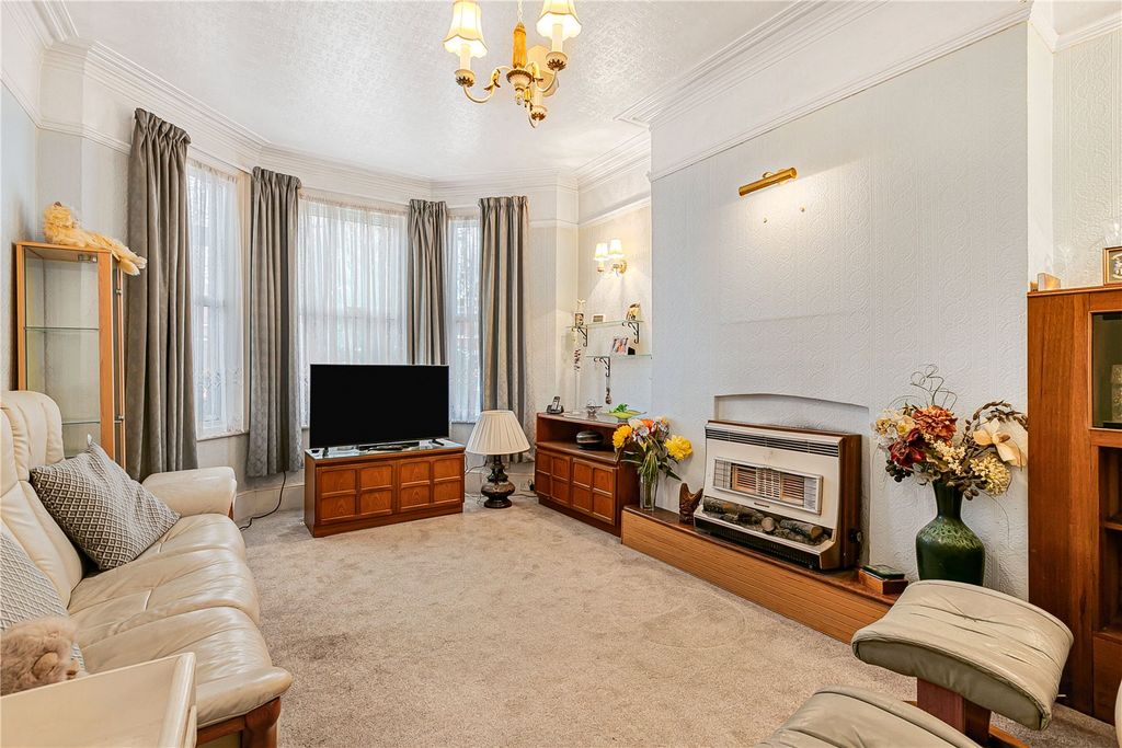 Property photo 2 of 26 Reception Room