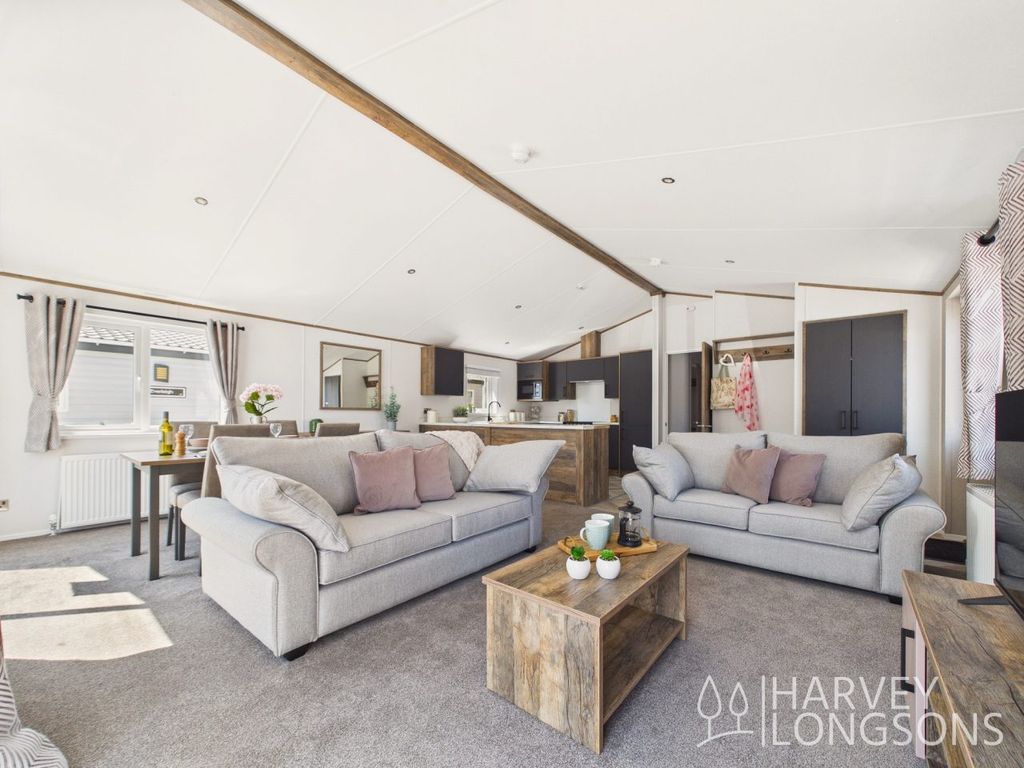 Property photo 2 of 17 Willerby Horsham Open Plan Living Area Birchington Vale Holiday Park