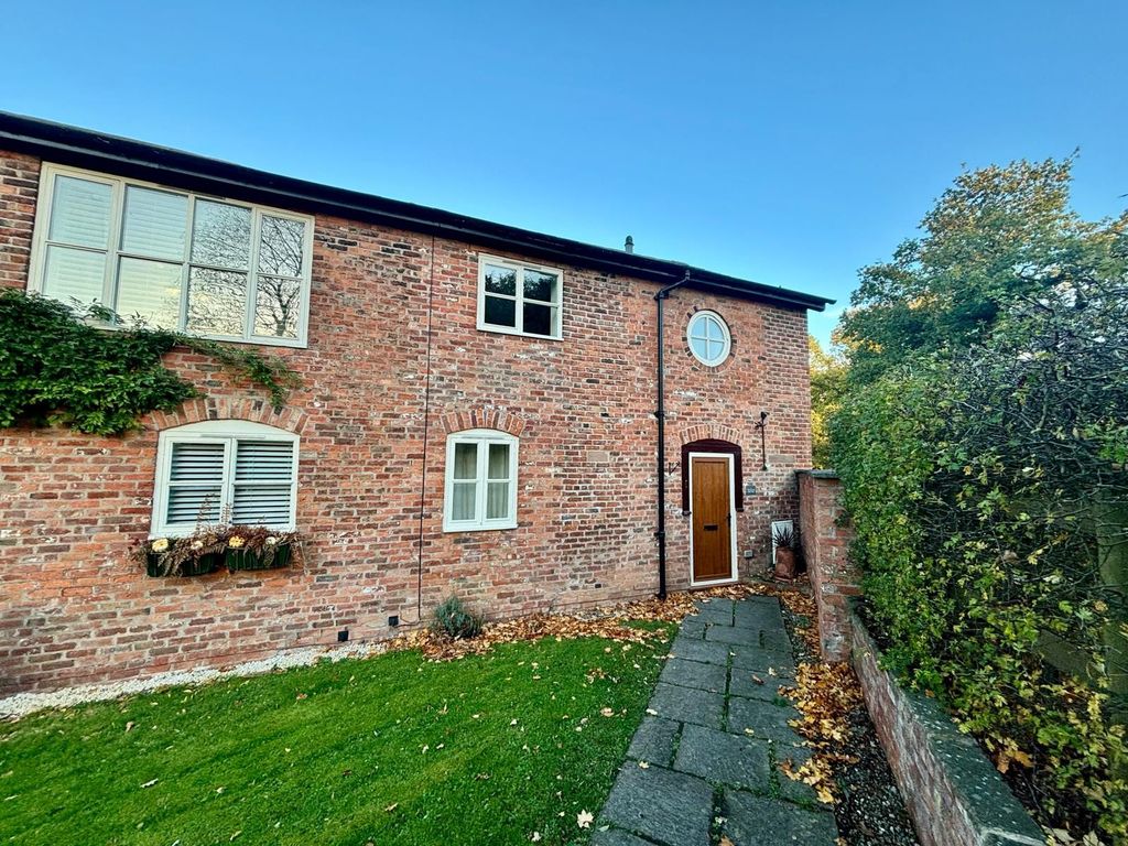 Property photo 3 of 23 Balcony