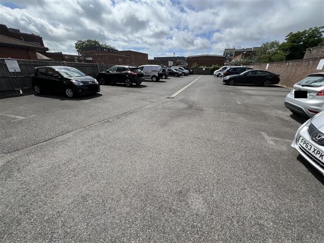 Property photo 2 of 12 Parking Area