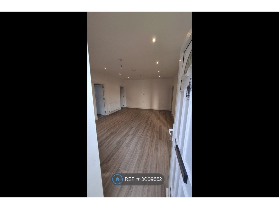 Property photo 1 of 12 Living/Dining