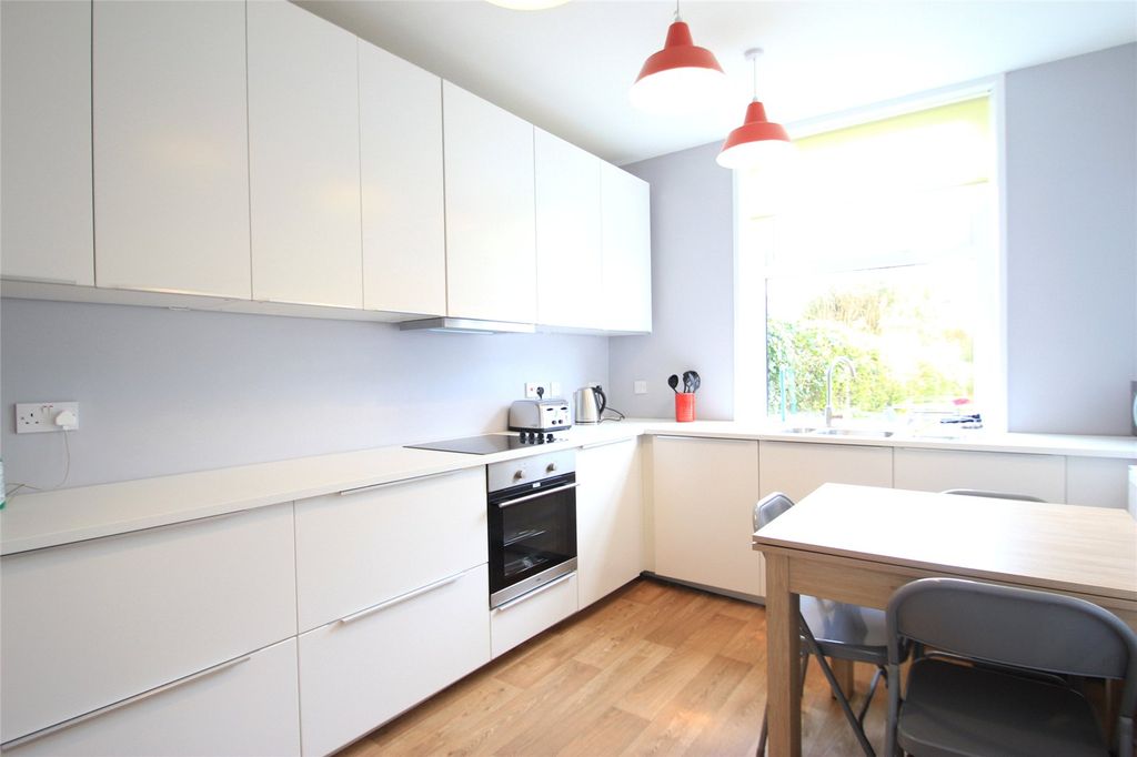 Property photo 3 of 21 Picture No. 27