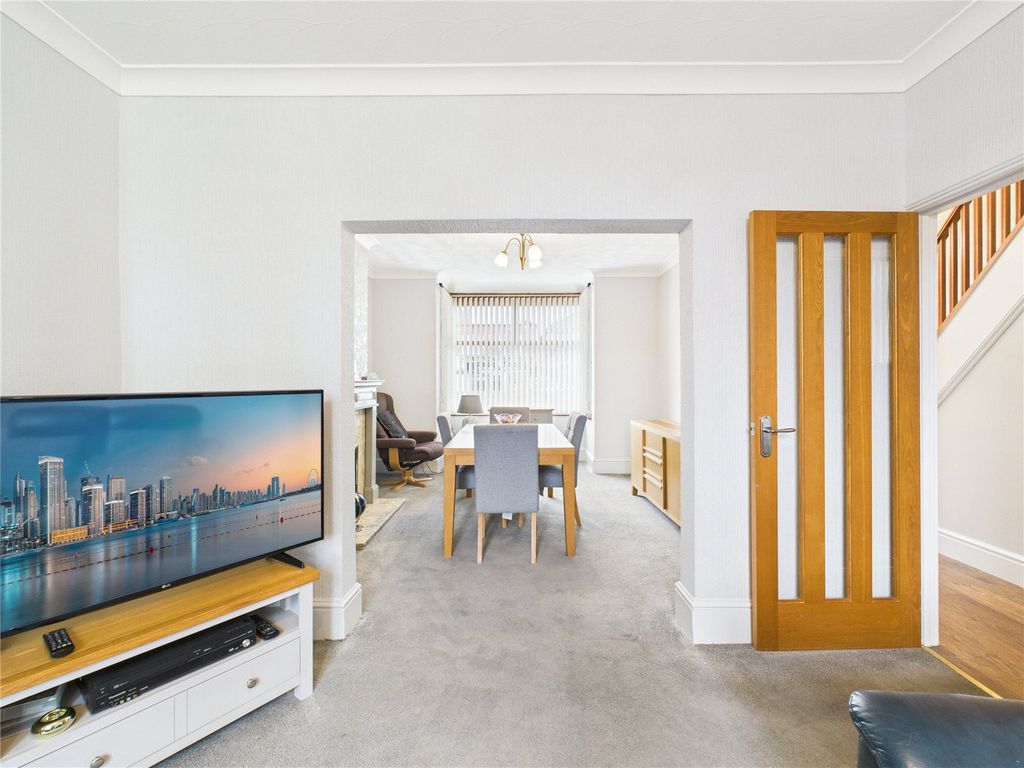 Property photo 1 of 21 Picture No. 04