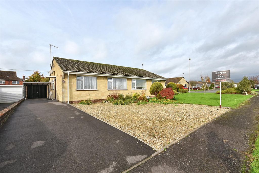 Property photo 1 of 10 Front