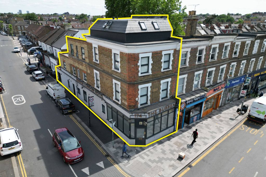 Property photo 1 of 21 The Burren London Hotel, 174 Church Road, London, Nw10 9Nh