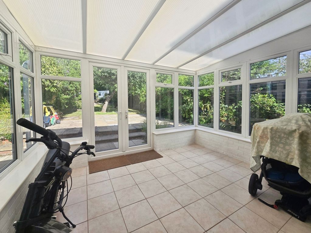 Property photo 3 of 19 Pbox-Img.Jpg