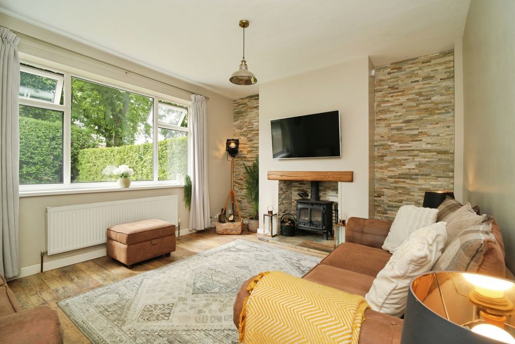 Property photo 3 of 26 Pbox-Img.Jpg