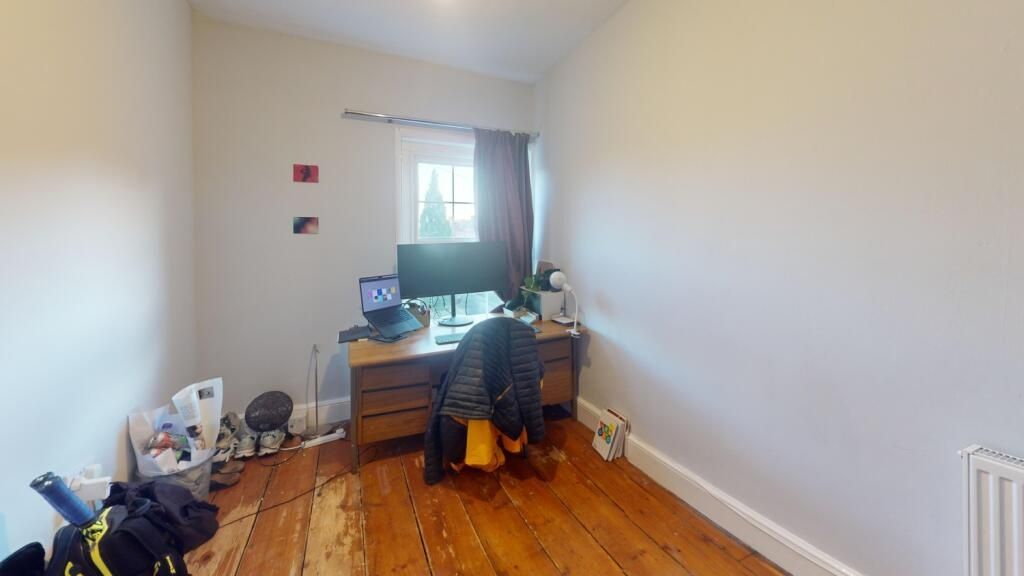 Property photo 1 of 14 A Cozy Single Bedroom With Natural Light Coming Th...