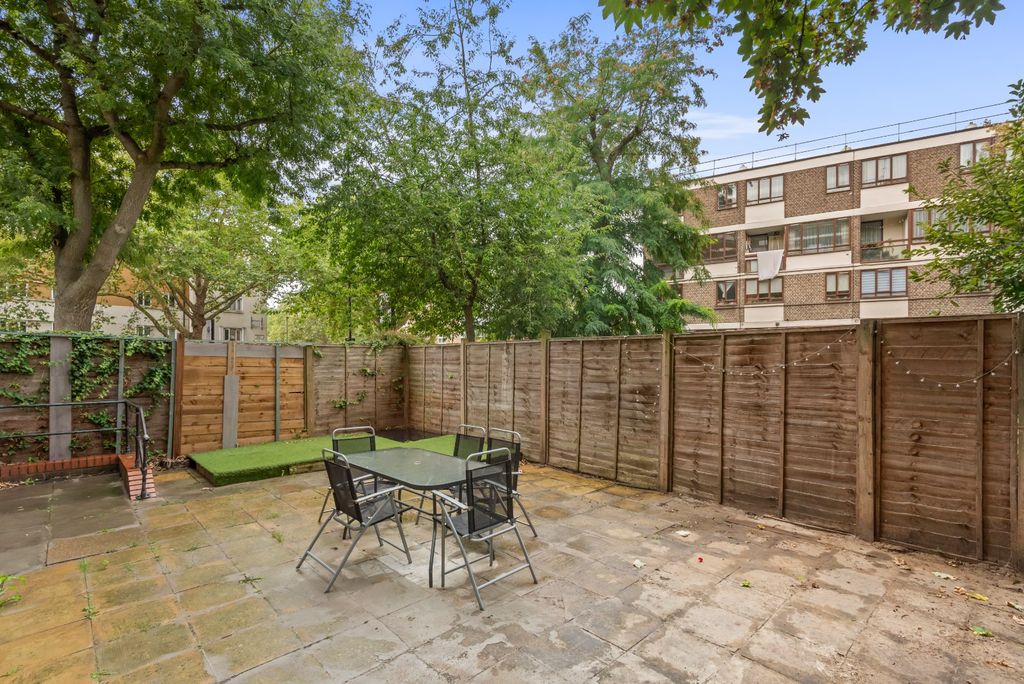Property photo 2 of 10