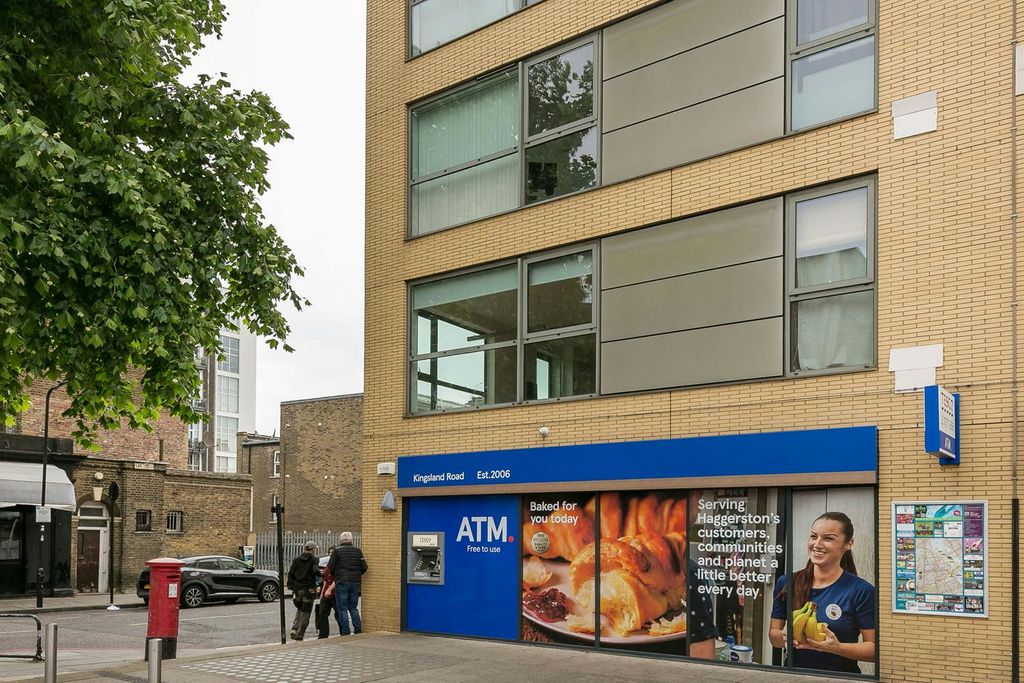 Property photo 2 of 11 284Kingslandroadunit1CE84Dnhaggerstonofficetoletexternal2Dominion.Jpg