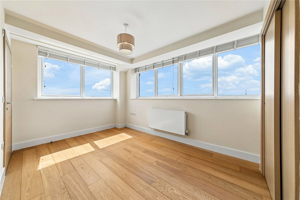Property photo 2 of 12 Picture No. 07
