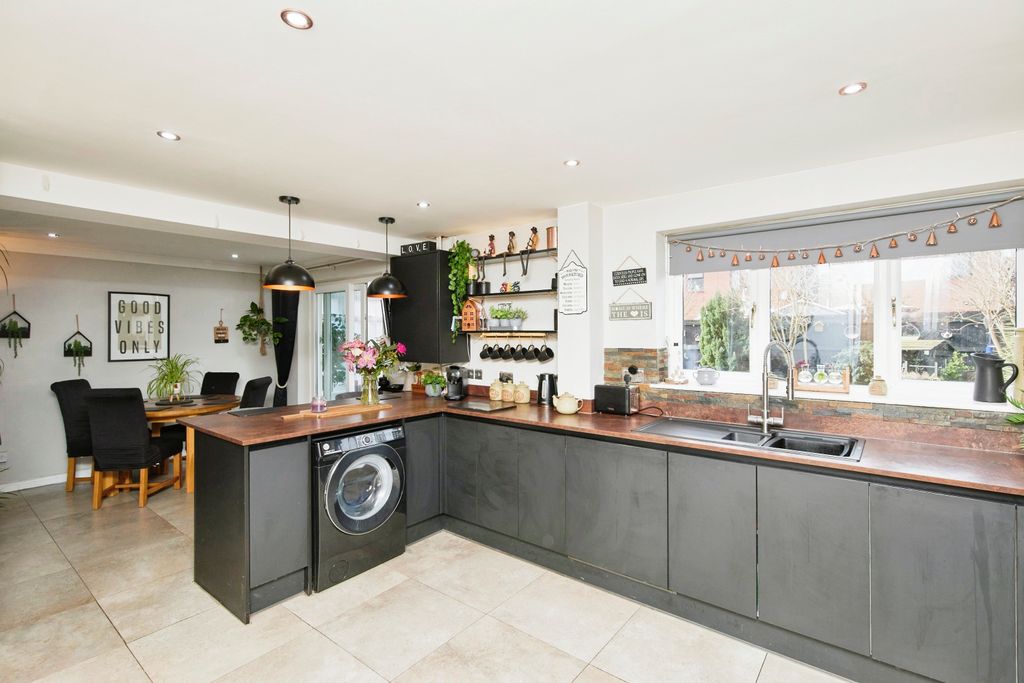 Property photo 2 of 21 _c0A1196