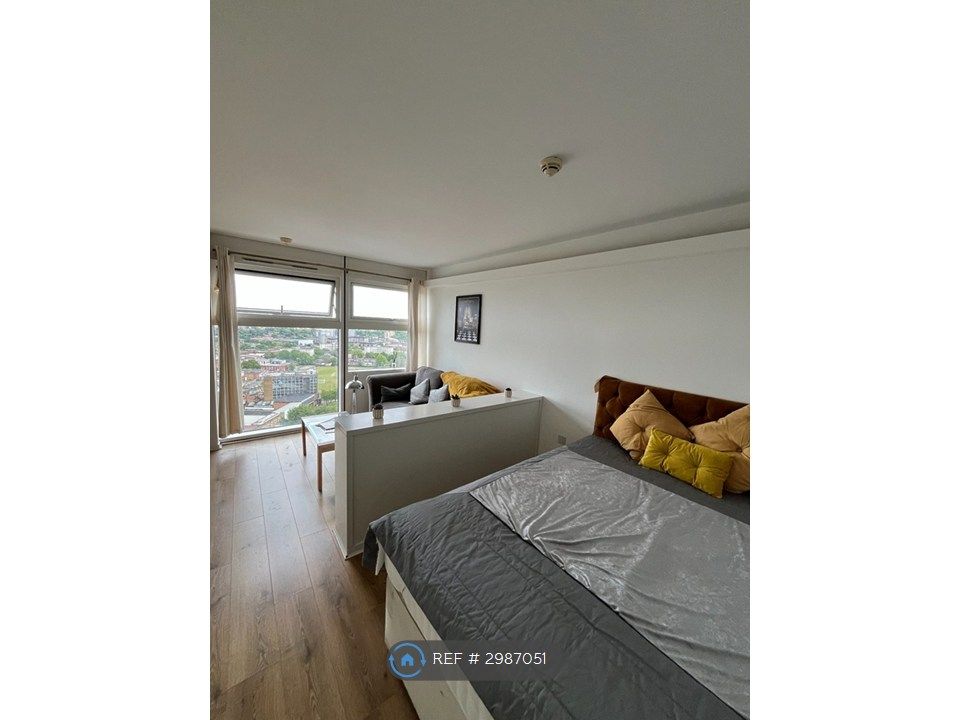 Property photo 3 of 7