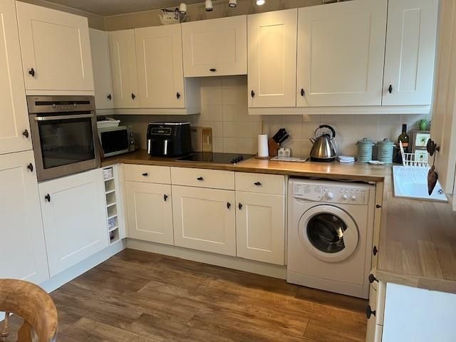 Property photo 3 of 10 206 High 4.Jpg