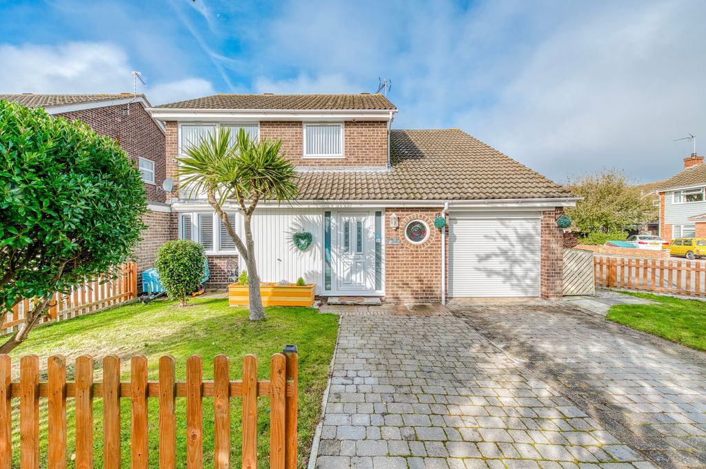 Property photo 1 of 20