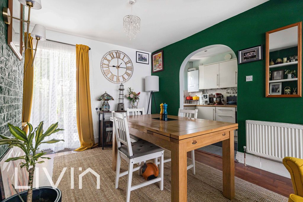 Property photo 3 of 18 025A4683