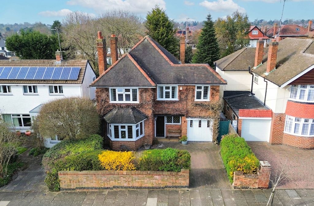 Property photo 1 of 40