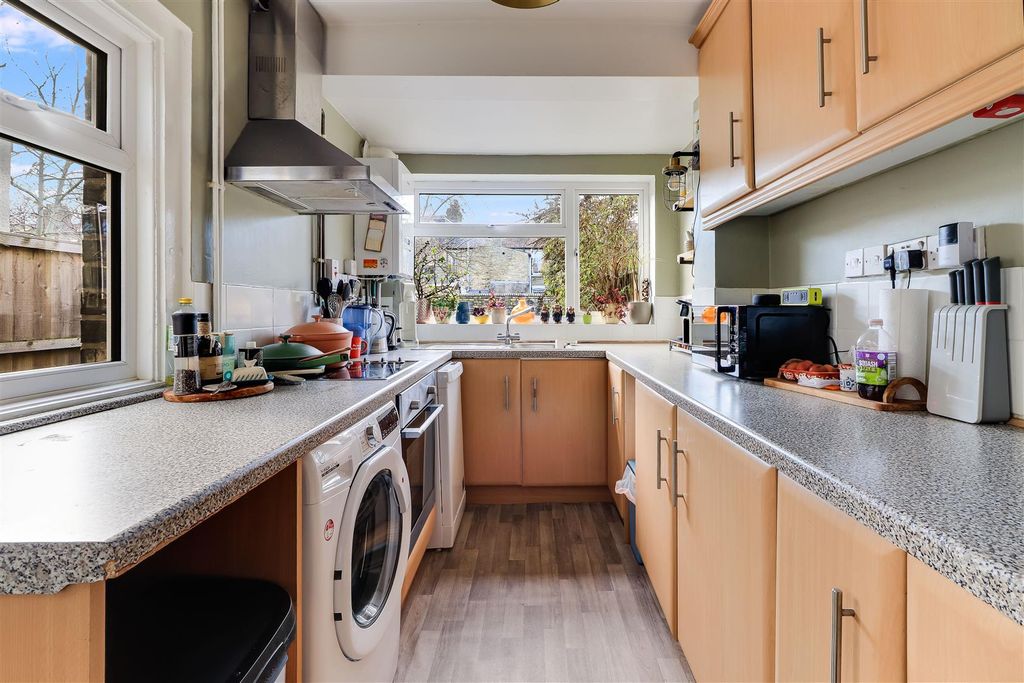 Property photo 3 of 15 Img (12).Jpg