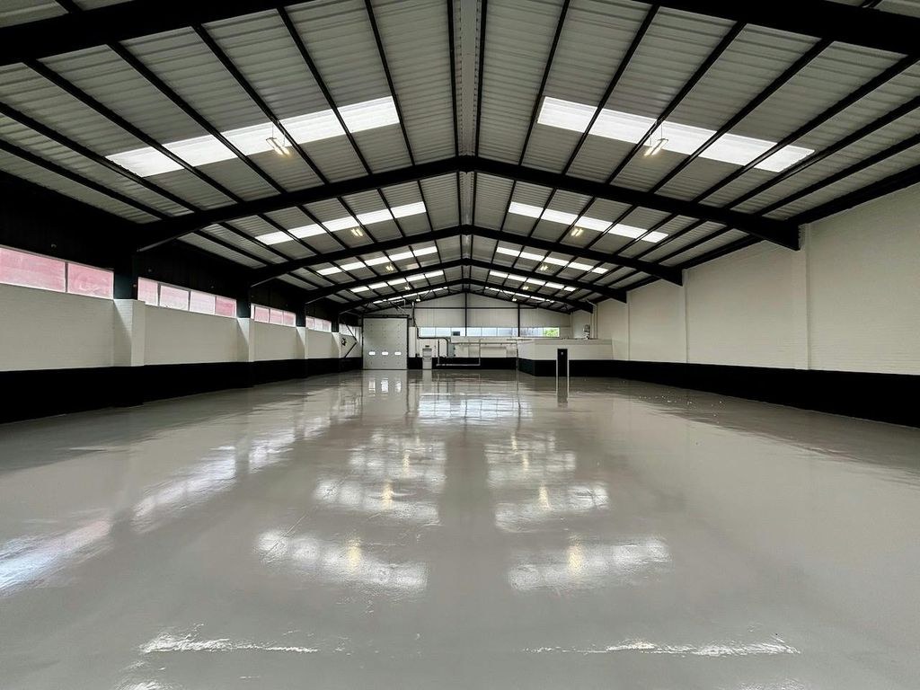 Property photo 2 of 4 9 Albone Way Biggleswade Industrial Unit.Jpeg