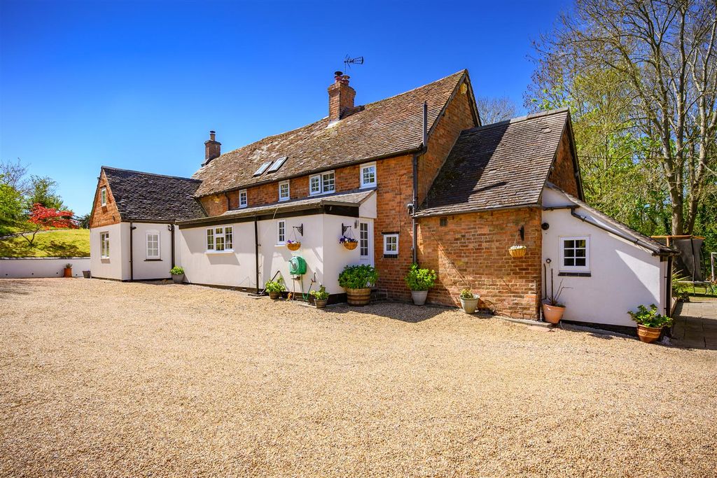 Property photo 1 of 53 Brickyard Cottage-3.Jpg