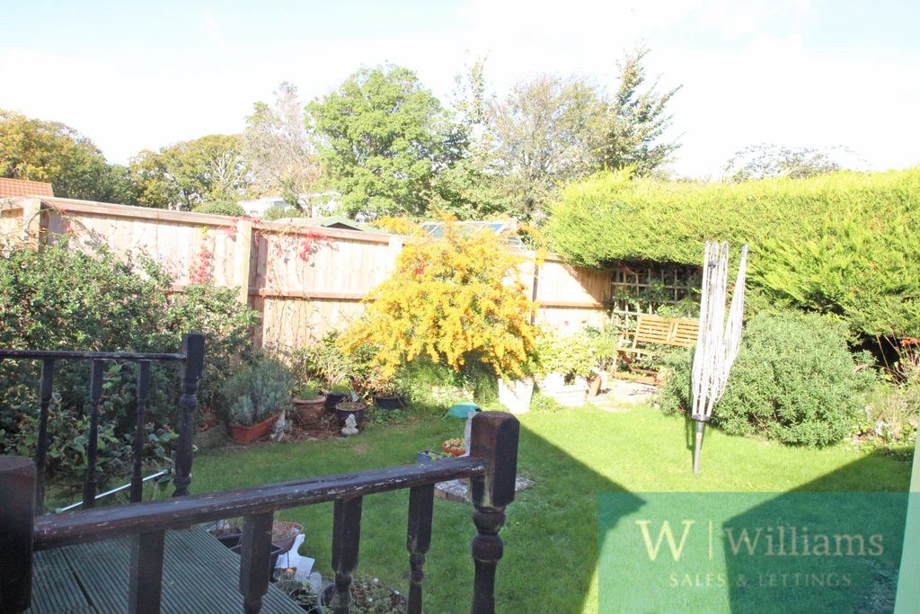 Property photo 2 of 4 Rear