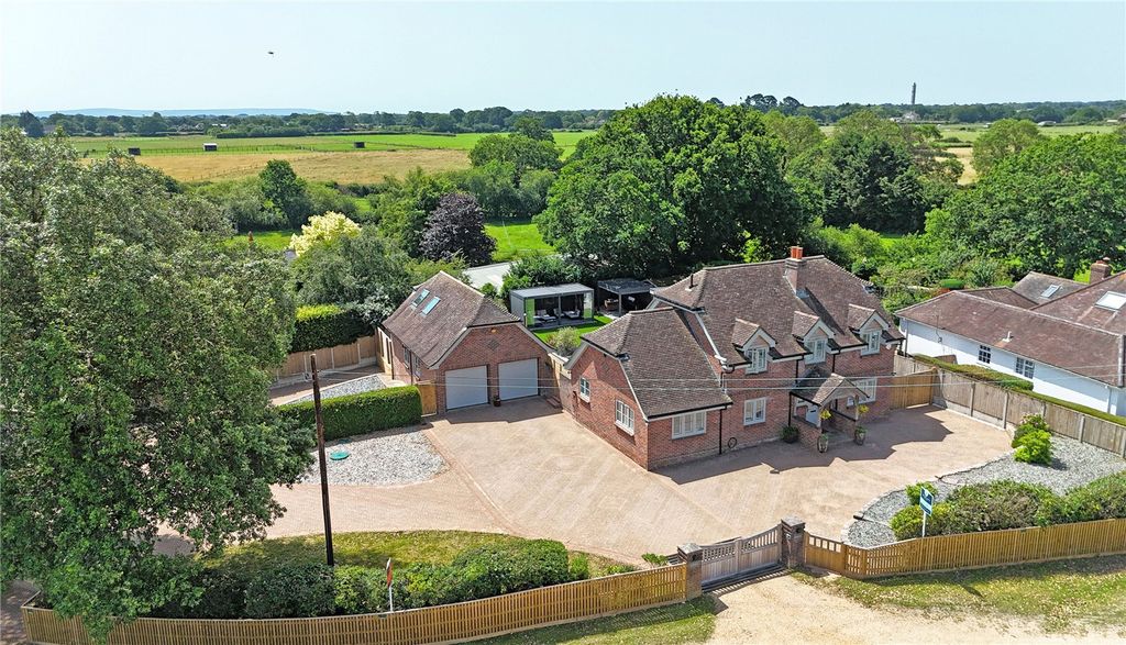 Property photo 1 of 39 Picture No. 03