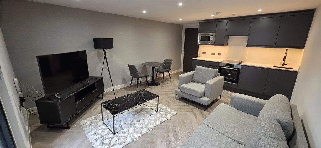 Property photo 2 of 10 Picture No. 15